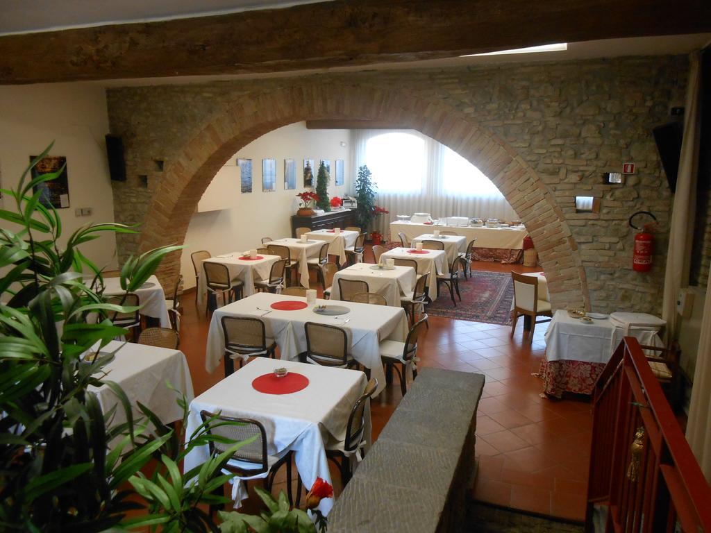 Hotel Lo Spedalicchio à Bastia Umbra Extérieur photo