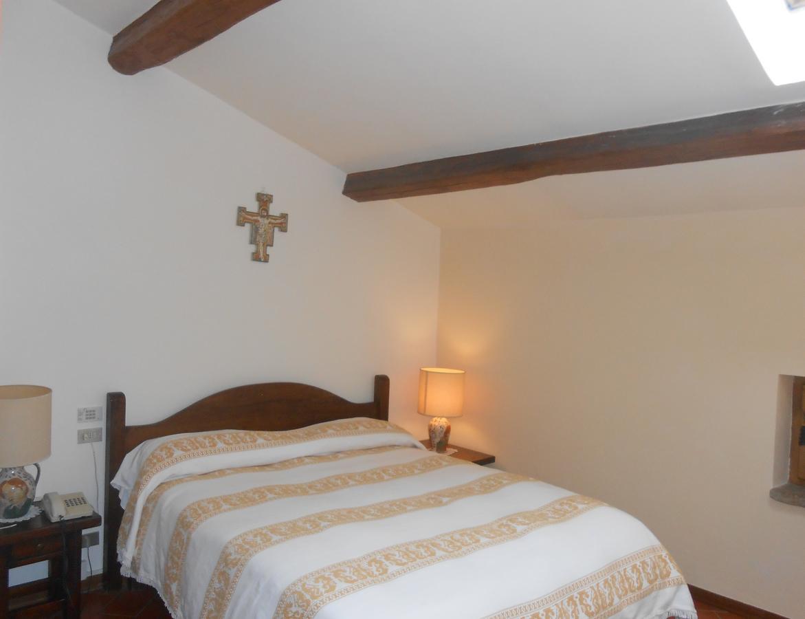 Hotel Lo Spedalicchio à Bastia Umbra Extérieur photo