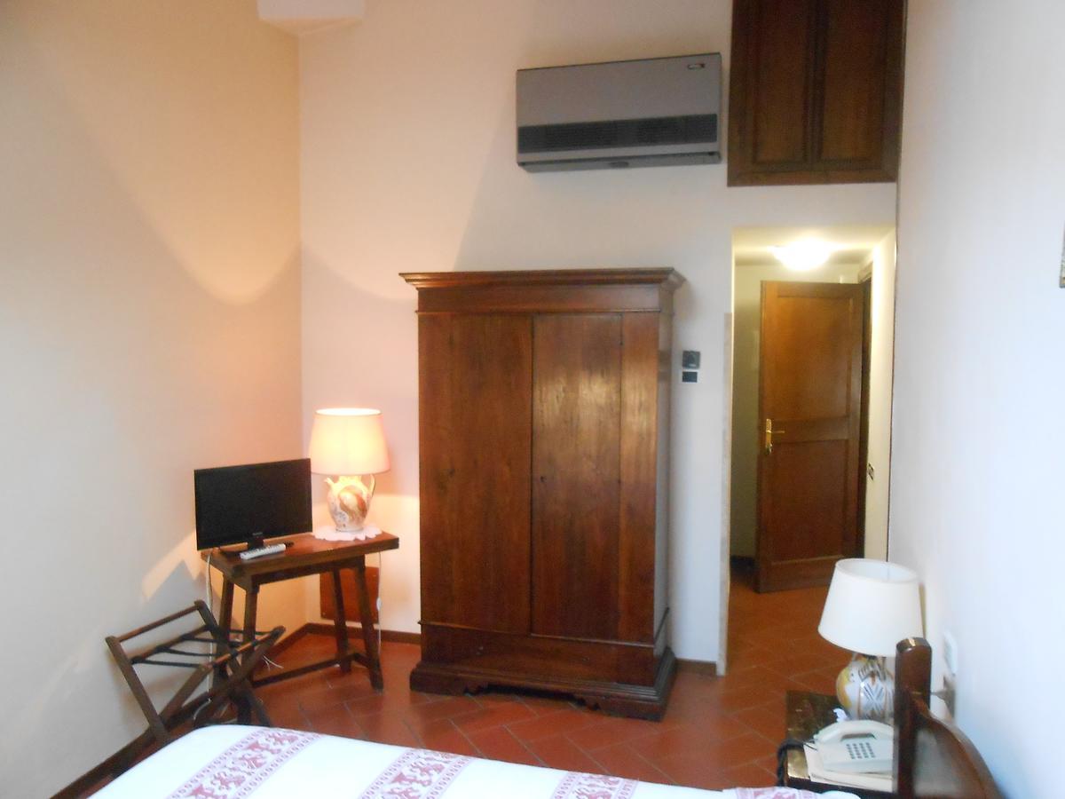 Hotel Lo Spedalicchio à Bastia Umbra Extérieur photo